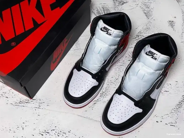 HYPE Black 1 Jordan Air Satin Toe CD0461-016 Retro High 0608